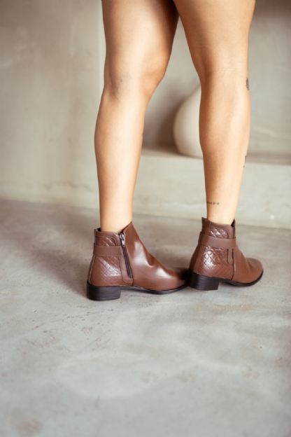 Bota Montaria Cano Baixo Feminina Marrom "SELENA" 208 DB