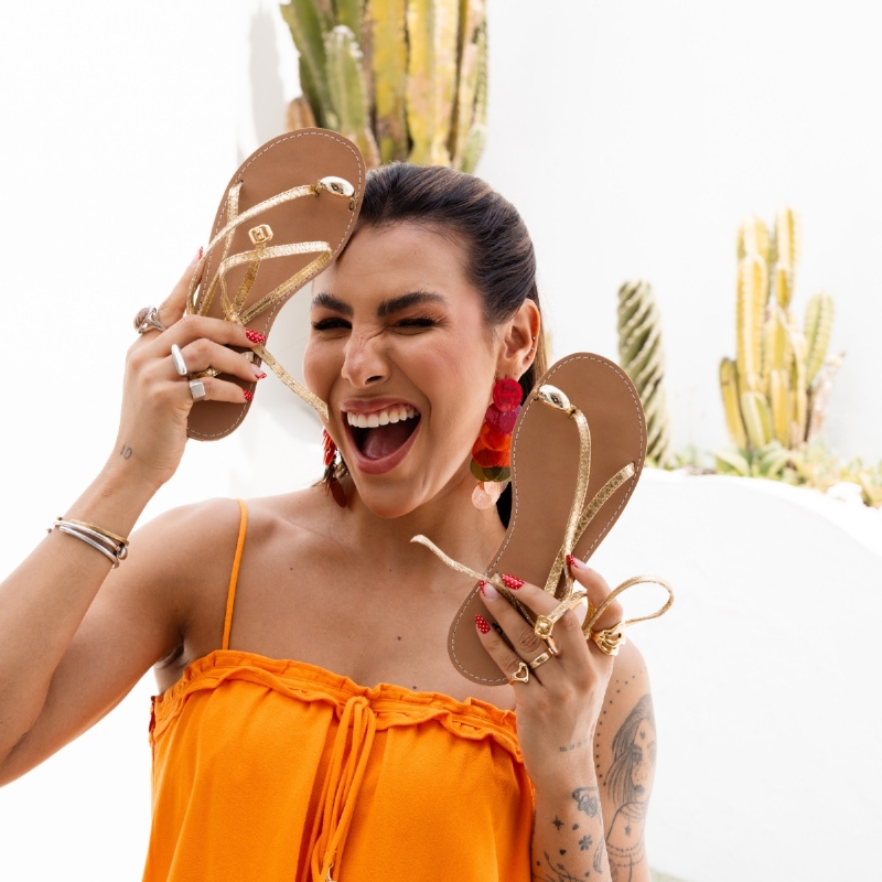 Sandália Rasteira Dourado Feminina "NARA" 2038DB