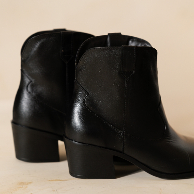 Bota Country Couro Legítimo Preto "SARA" 1718DB