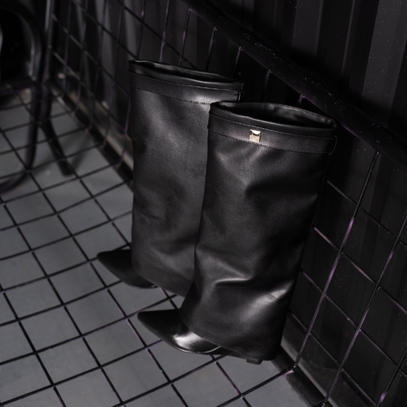 Bota Capa Cano Alto Preto "MAIA" 1722DB